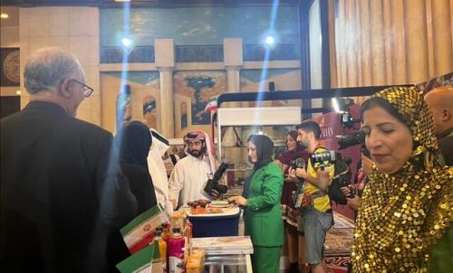 افتتاح نمایشگاه صنایع دستی بوشهر در کشور قطر
