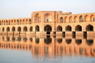 ساخت وساز غیرقانونی در حریم منظر پل خواجوی اصفهان