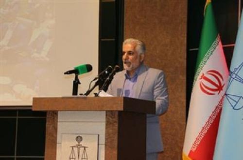 رنج ناشی از مجازات به خانواده زندانی تسری پیدا نکند