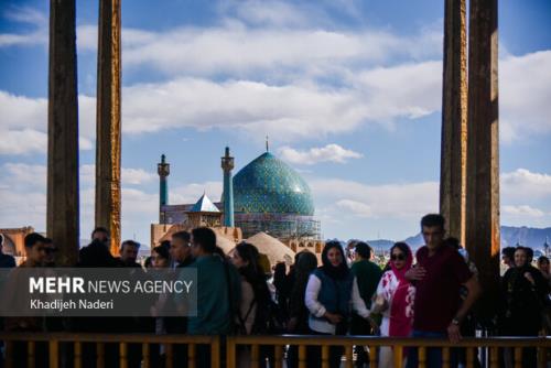 نوروز امسال ۹ میلیون توریست از جاذبه های اصفهان بازدید کردند