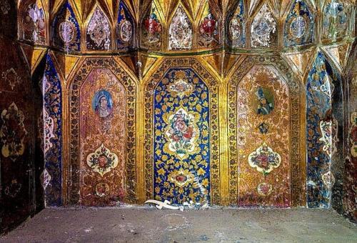 خانه برادر ناصرالدین شاه درحال نابودی