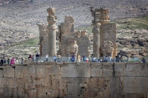 سند صادرشده تخت جمشید به مالکیت دولت غیر قابل فروش است