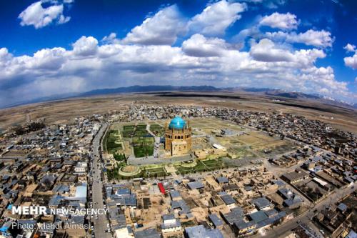 ساخت و سازهای بدون مجوز در حریم گنبد سلطانیه جلوی تخلف گرفته شد