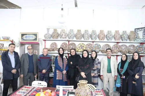 تأکید بر راهبرد تولید تا فروش برای رونق صنایع دستی