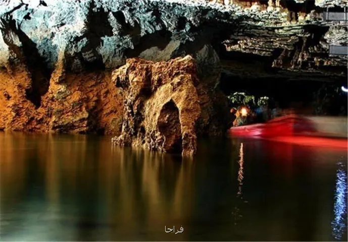 بلاگرها در غار علیصدر شنا کردند