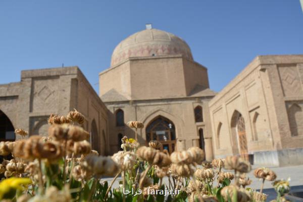 تیشه بی تفاوتی بر ریشه مسجد جامع هزار ساله گلپایگان