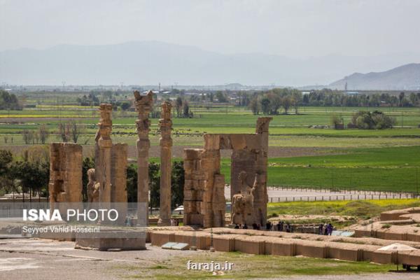 ضرورت توجه به نقش زیست بوم تخت جمشید برای توسعه گردشگری